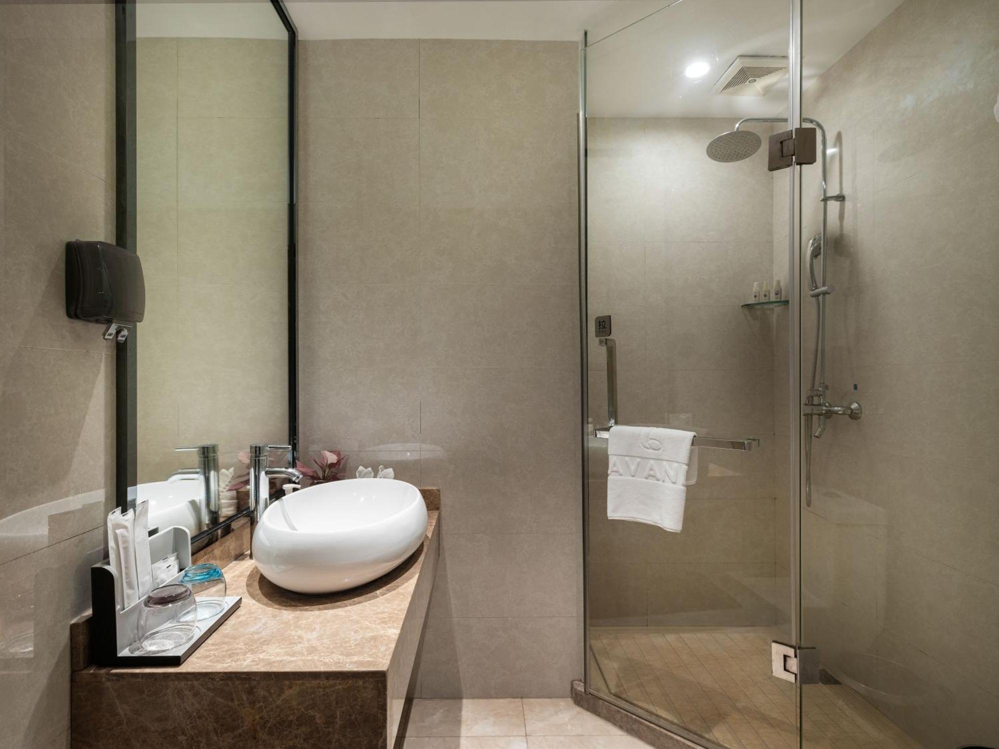 Lavande Hotel Guangzhou Tianhe Zhengjia Plaza Buitenkant foto