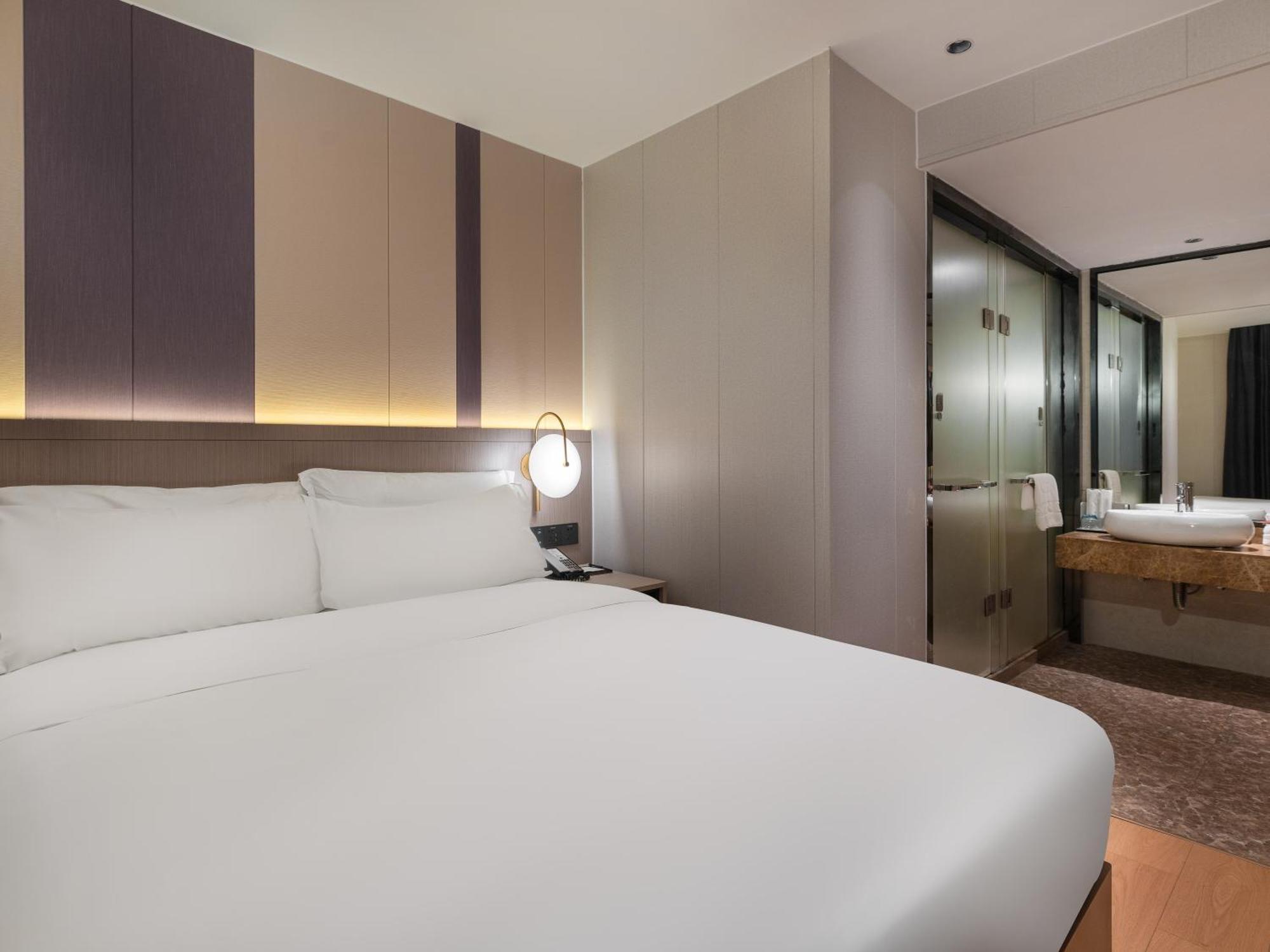 Lavande Hotel Guangzhou Tianhe Zhengjia Plaza Buitenkant foto